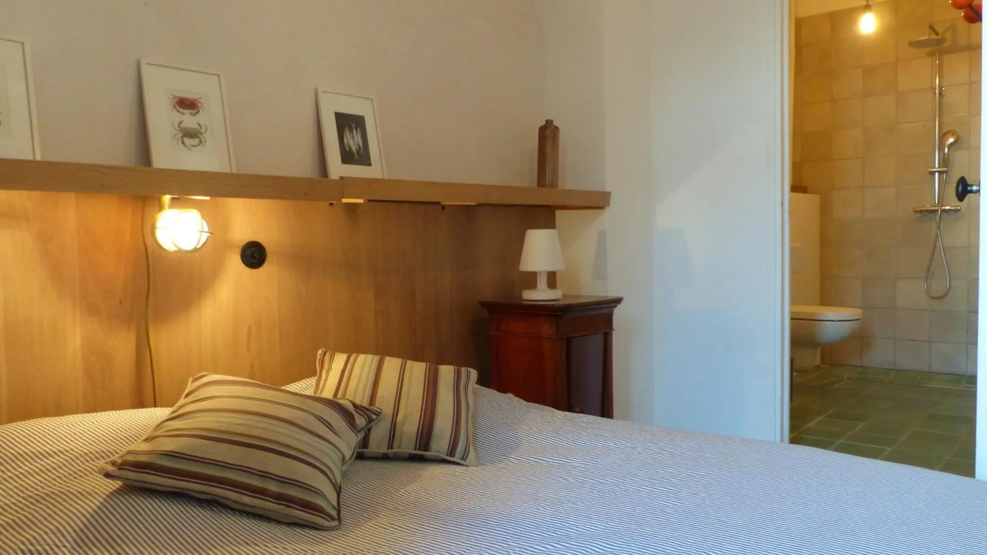 Ti Rose, Maison De Charme Au Port De Saint Cado Belz 0*,